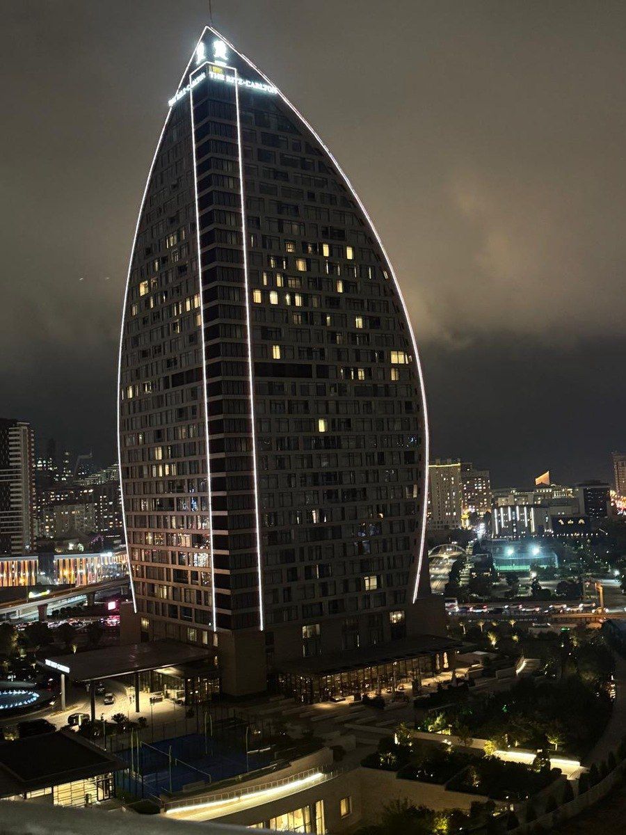Satılır 4 otaqlı yeni tikili 160 m² — Mənzil, Bakı