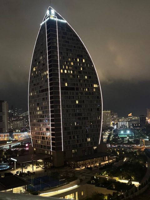 Satılır 4 otaqlı yeni tikili 160 m² — Bakı