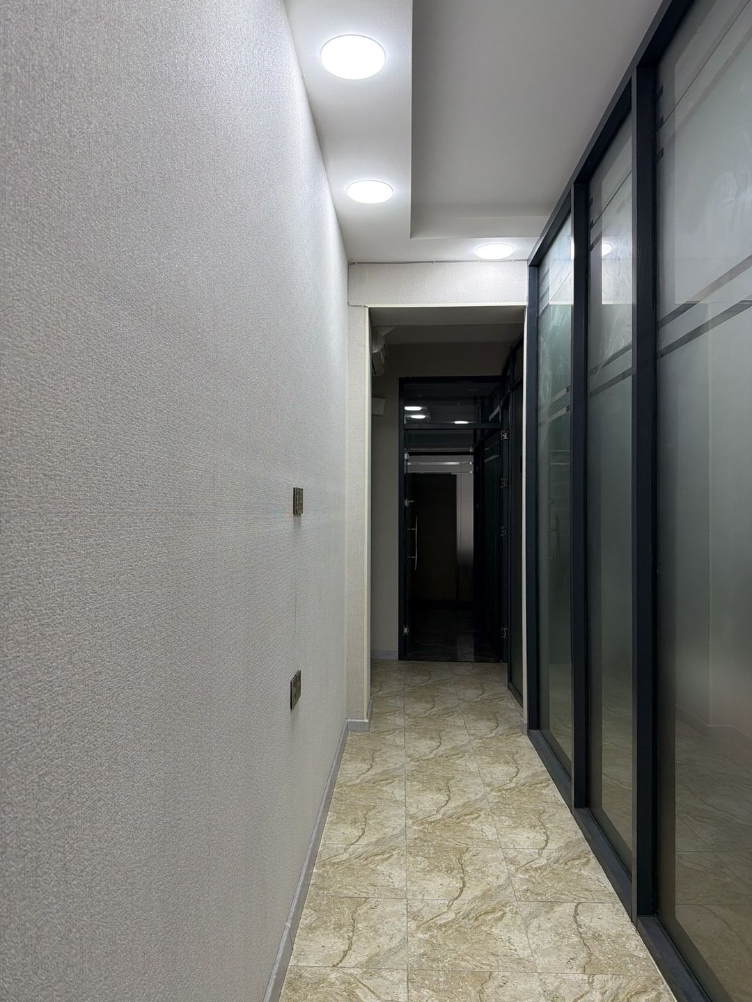 İcarəyə verilir 1 otaqlı ofis 20 m² — Ofis, Bakı (2)