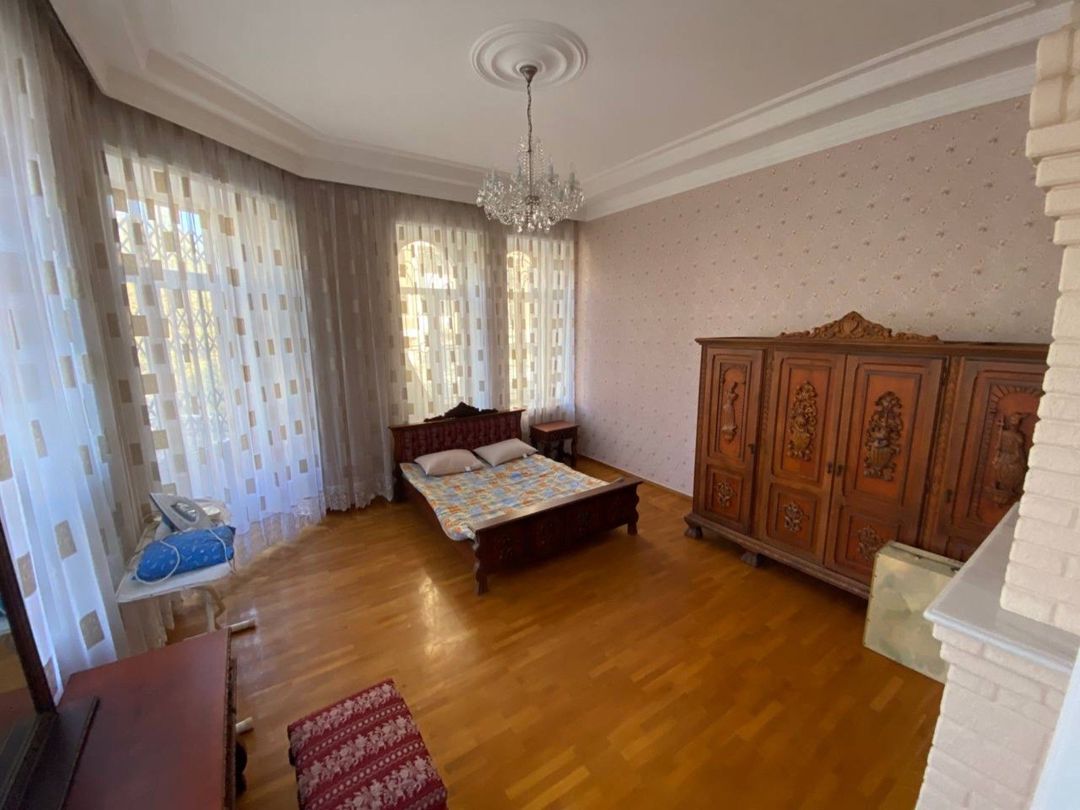 Satılır 5 otaqlı köhnə tikili 159 m² — Mənzil, Bakı (10)