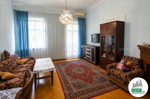 Satılır 3 otaqlı 90 m² köhnə tikili Yasamal r