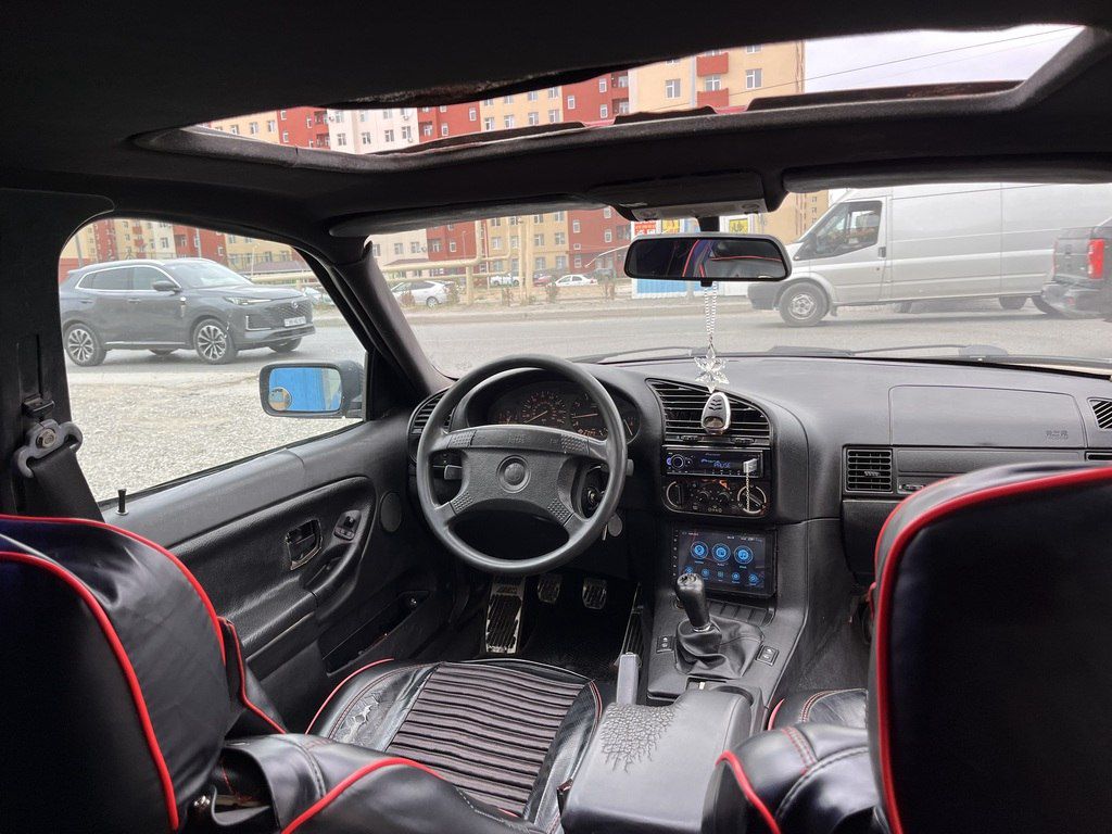 BMW 318, 1.8 L, 1994 il, 315 000 km — Avtomobillər, Bakı (7)