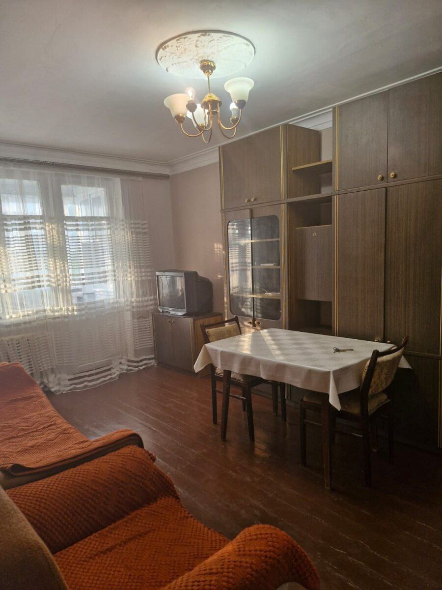 Satılır 2 otaqlı köhnə tikili 45 m² — Mənzil, Bakı (2)