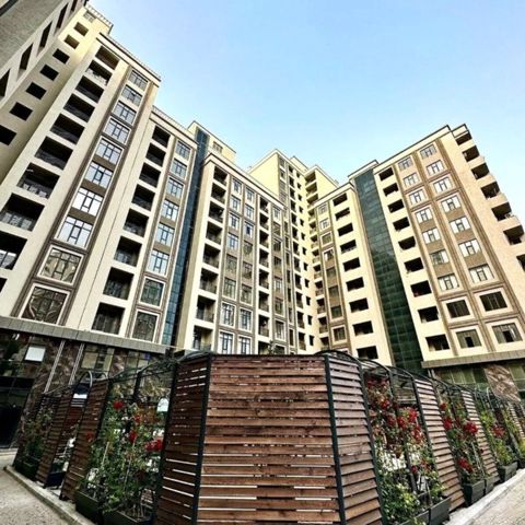 Satılır 3 otaqlı yeni tikili 121 m² — Bakı