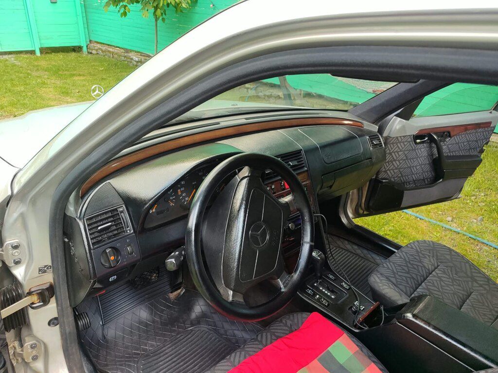 Mercedes C 220, 2.2 L, 1995 il, 357 456 km 10-ZR-076 — Avtomobillər, Qəbələ (8)