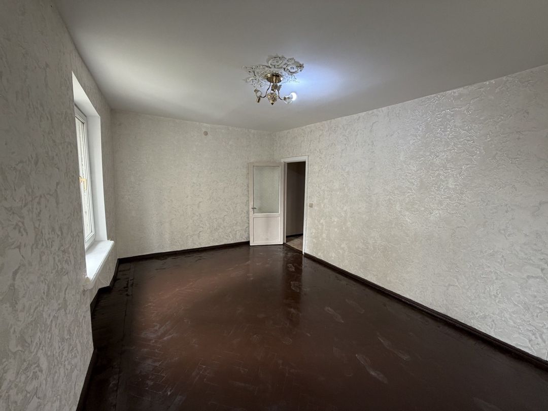 Satılır 1 otaqlı köhnə tikili 33 m² — Mənzil, Bakı (2)
