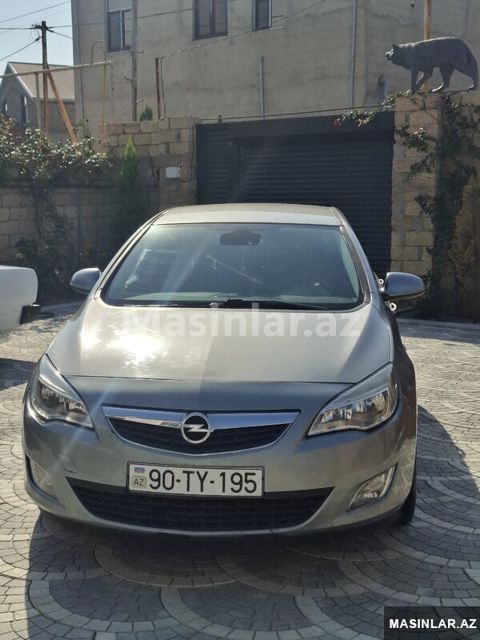 Opel astra, 2011 il — Sumqayıt