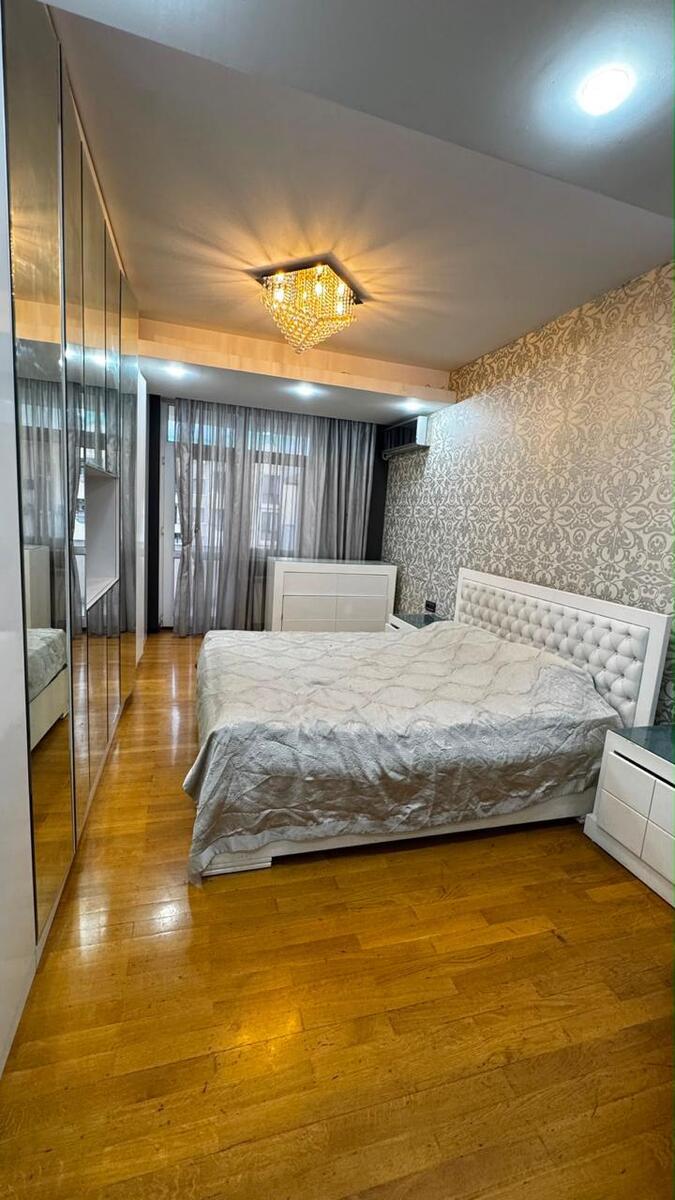 İcarəyə verilir 4 otaqlı yeni tikili 180 m² — Mənzil, Bakı (7)