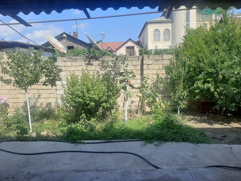 Satılır 3 otaqlı həyət evi/bağ evi 80 m² — Bakı