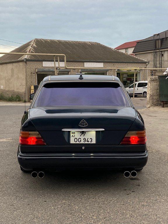 Mercedes E 280, 2.8 L, 1994 il, 368 185 km 77-OG-943 — Avtomobillər, Bakı (2)