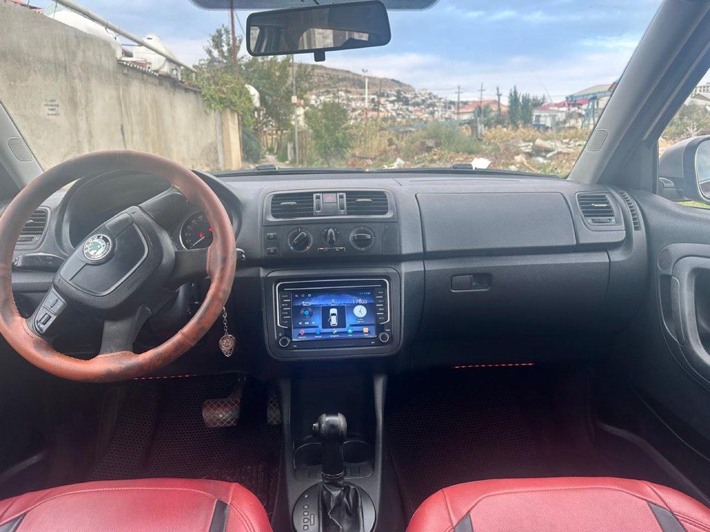 Skoda Fabia, 1.6 L, 2012 il, 300 000 km — Avtomobillər, Bakı (6)