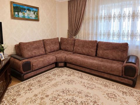 Divan 3/1 açılan və bazalı künc modeli. Geniş oturma sahəsi, yumşaq — Bakı