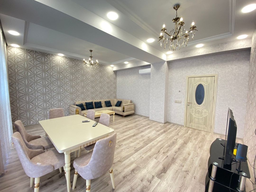 İcarəyə verilir 3 otaqlı yeni tikili 130 m² — Mənzil, Bakı (3)