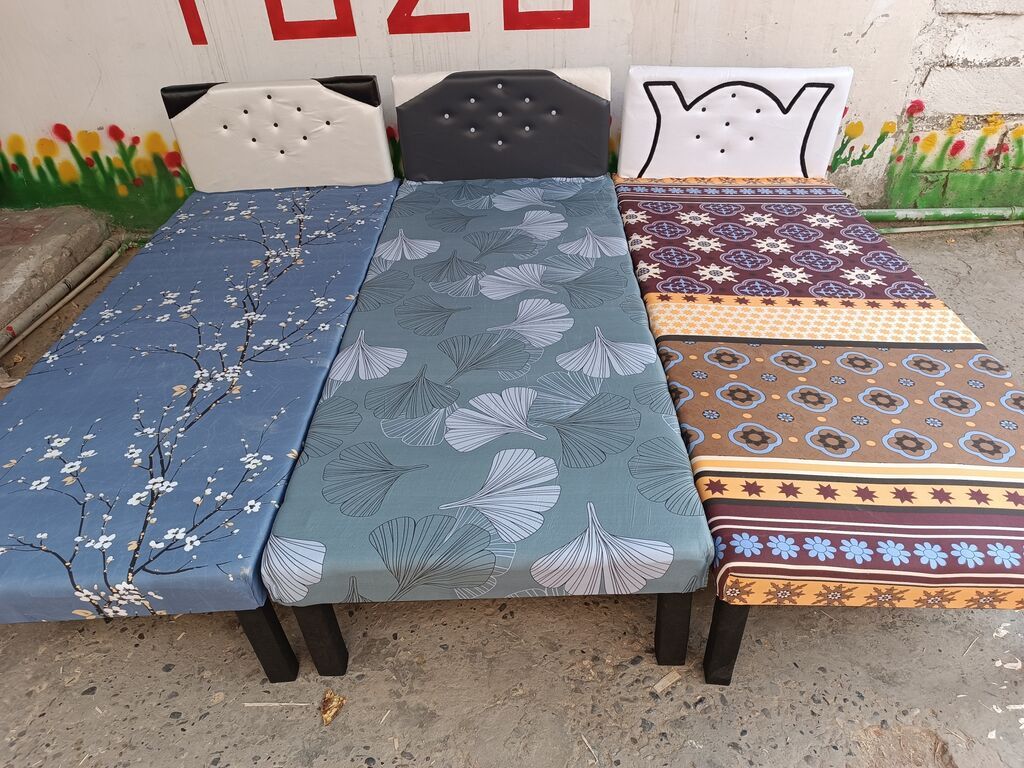 Kravatlar Təzə Kravatlar Hazirlari Var Rəng Seçimi Var — Yataqlar, Bakı (4)
