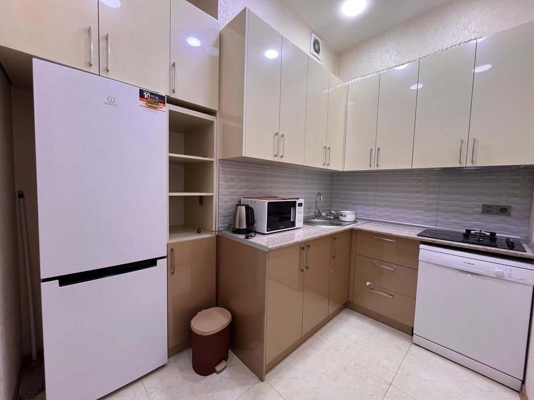 İcarəyə verilir 2 otaqlı yeni tikili 70 m² — Mənzil, Bakı (11)