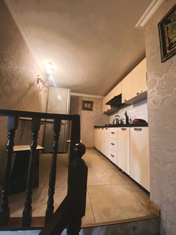 İcarəyə verilir 2 otaqlı köhnə tikili 90 m² — Mənzil, Bakı (10)