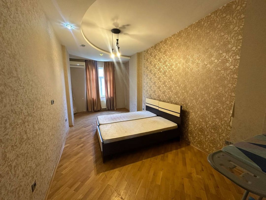 Satılır 4 otaqlı yeni tikili 170 m² — Mənzil, Bakı (8)
