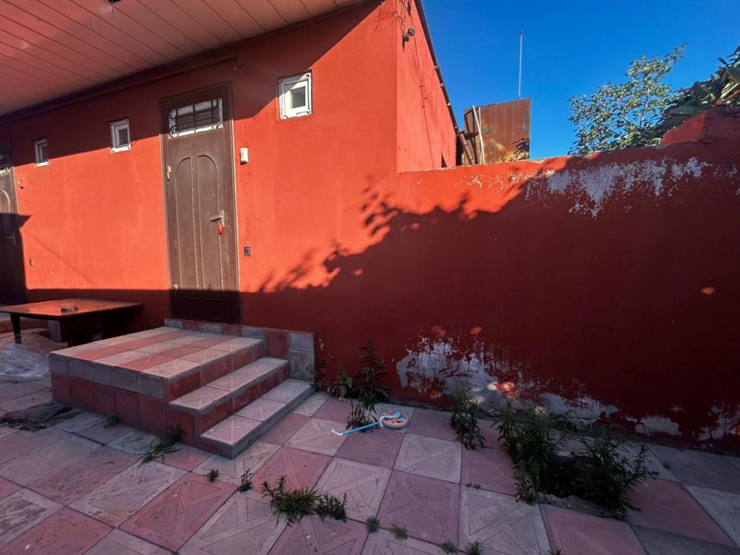 Satılır 2 otaqlı həyət evi/bağ evi 70 m² — Ev, villa, Bakı (2)
