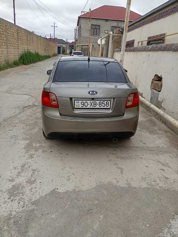 Kia Rio, 1.4 L, 2010 il, 435 000 km 90-XB-858 — Avtomobillər, Bakı (2)