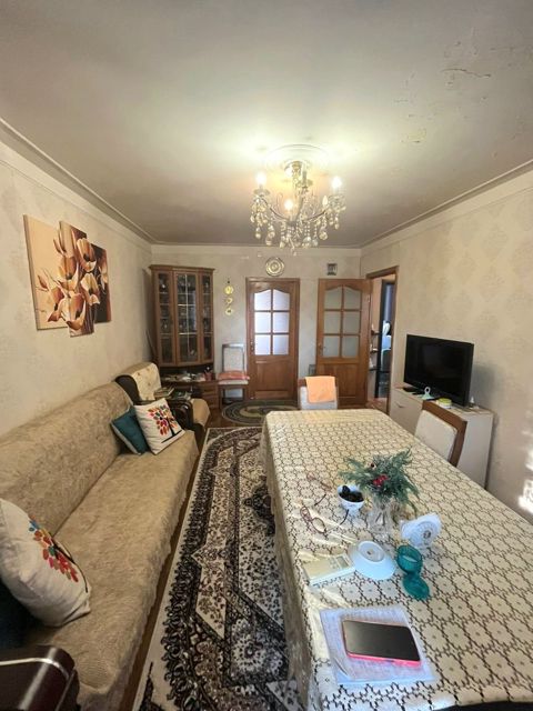 Satılır 3 otaqlı köhnə tikili 70 m² — Bakı