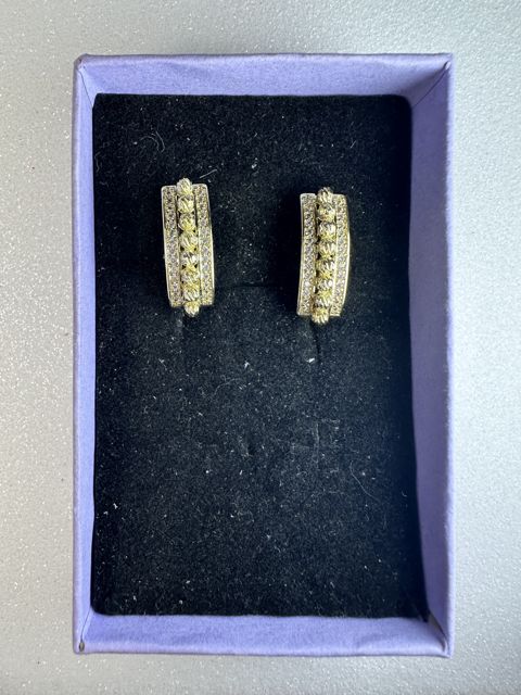 Kiçik sırğa Xuping Jewelry Qızılı Bijuteriya ərintisi 17 mm 2026-62074 — Bakı