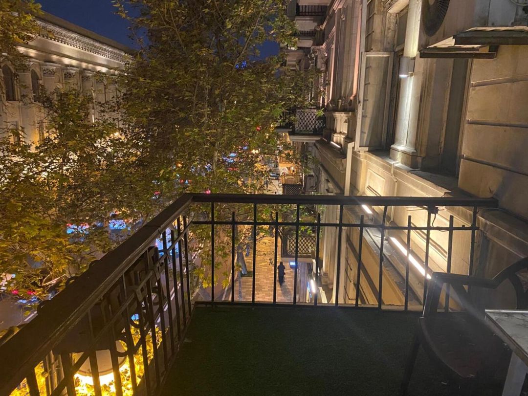 İcarəyə verilir 3 otaqlı köhnə tikili 110 m² — Mənzil, Bakı (8)