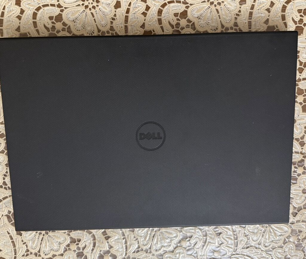 Dell noutbuk - Marka/model: Dell (15.6" seriyası; numpad-li tam — Dell, Digah (8)