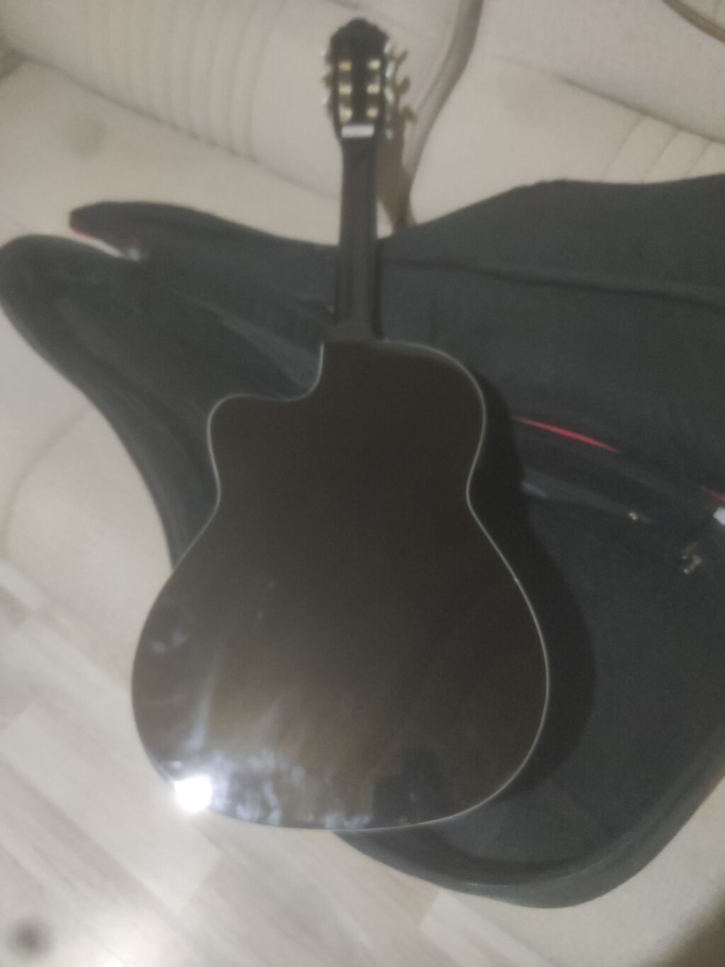 Qara klassik gitara + yumşaq qab (çexol) - Korpus: kəsikli (cutaway) — Gitarlar və digər simli alətlər, Bakı (4)
