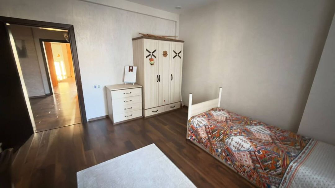 İcarəyə verilir 4 otaqlı yeni tikili 200 m² — Mənzil, Bakı (10)