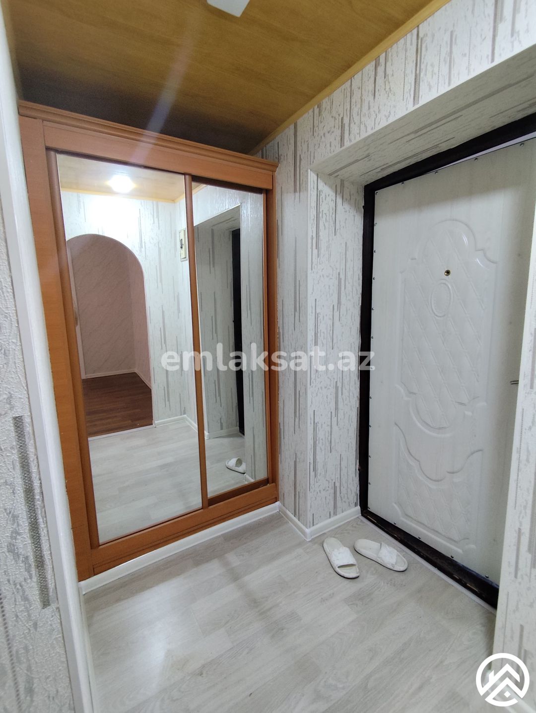 Satılır 2 otaq köhnə tikili 55 m², İnşaatçılar metrosu — Mənzil, Bakı (12)