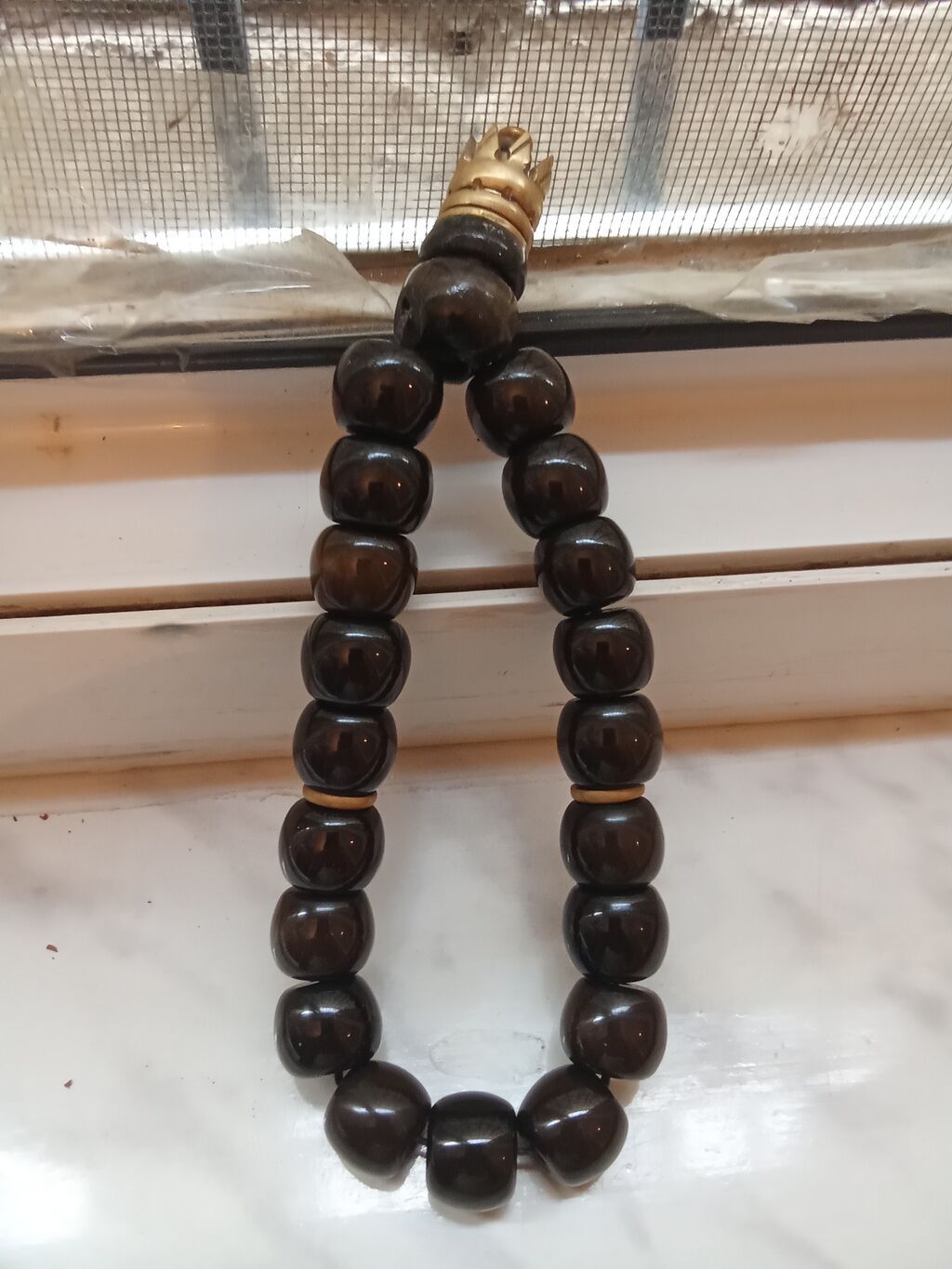 Qəhvəyi tonlarda iri muncuqlardan hazırlanmış təsbeh. - Material — Uca bilərziklər, Masazır