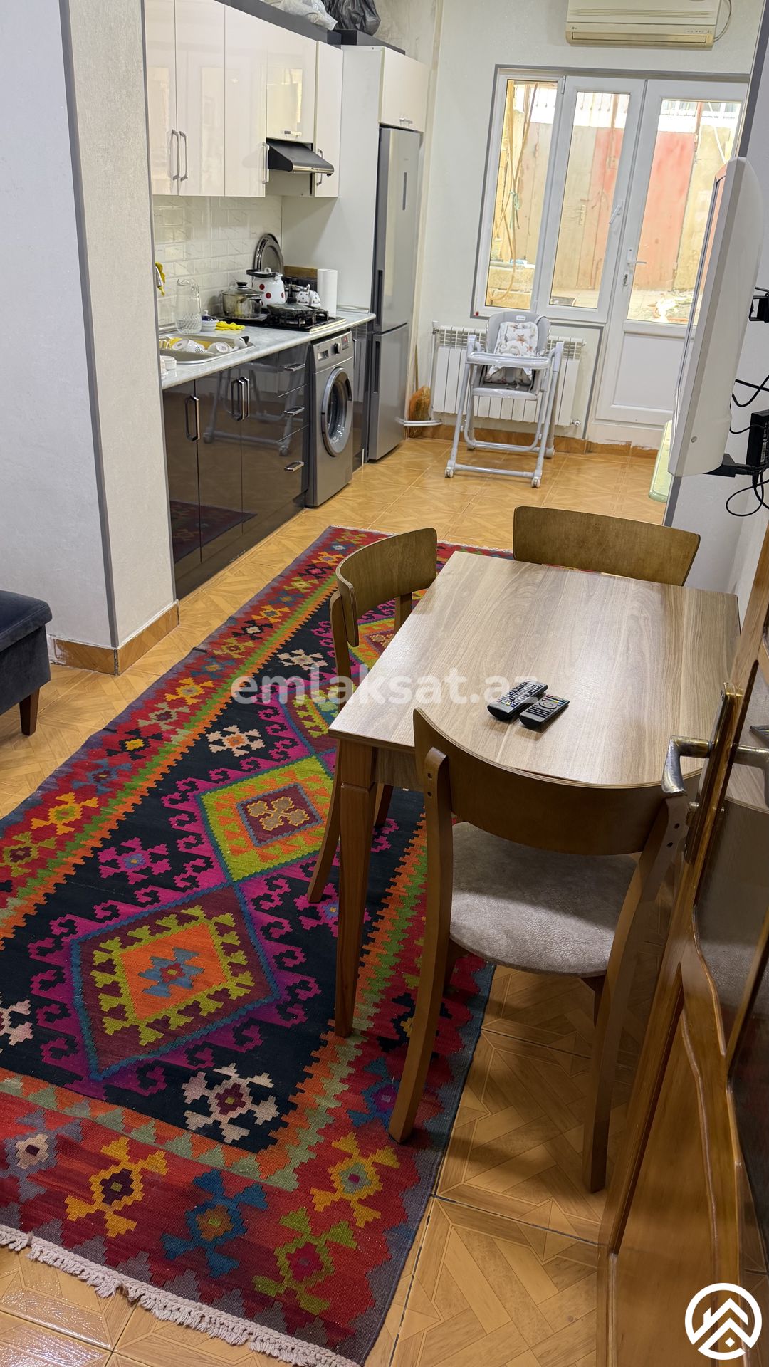 Satılır 4 otaq köhnə tikili 78 m², Avtovağzal metrosu — Mənzil, Bakı (3)