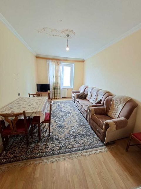 Satılır 2 otaqlı köhnə tikili 65 m² — Bakı