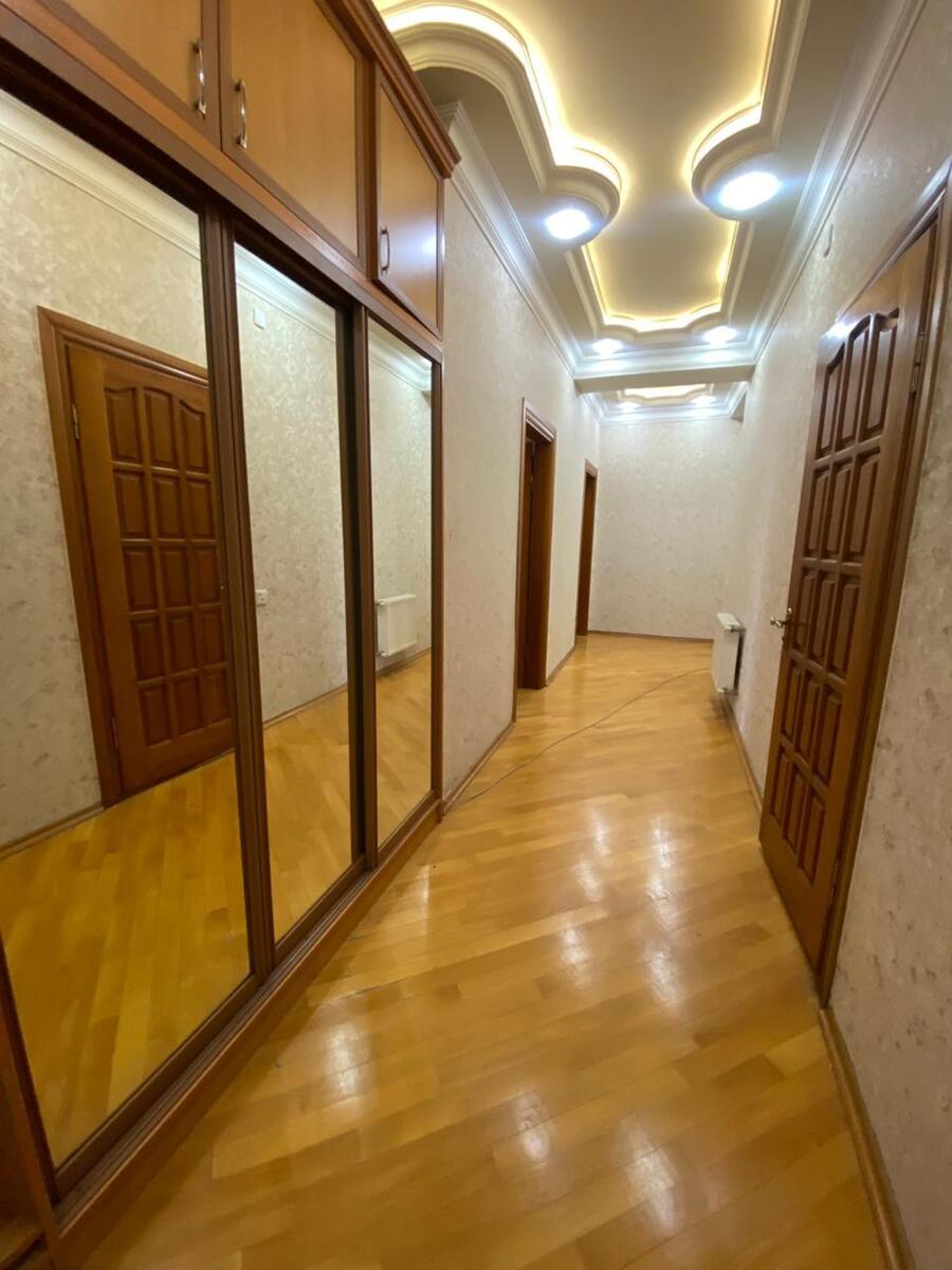 Satılır 3 otaqlı yeni tikili 135 m² — Mənzil, Bakı (7)