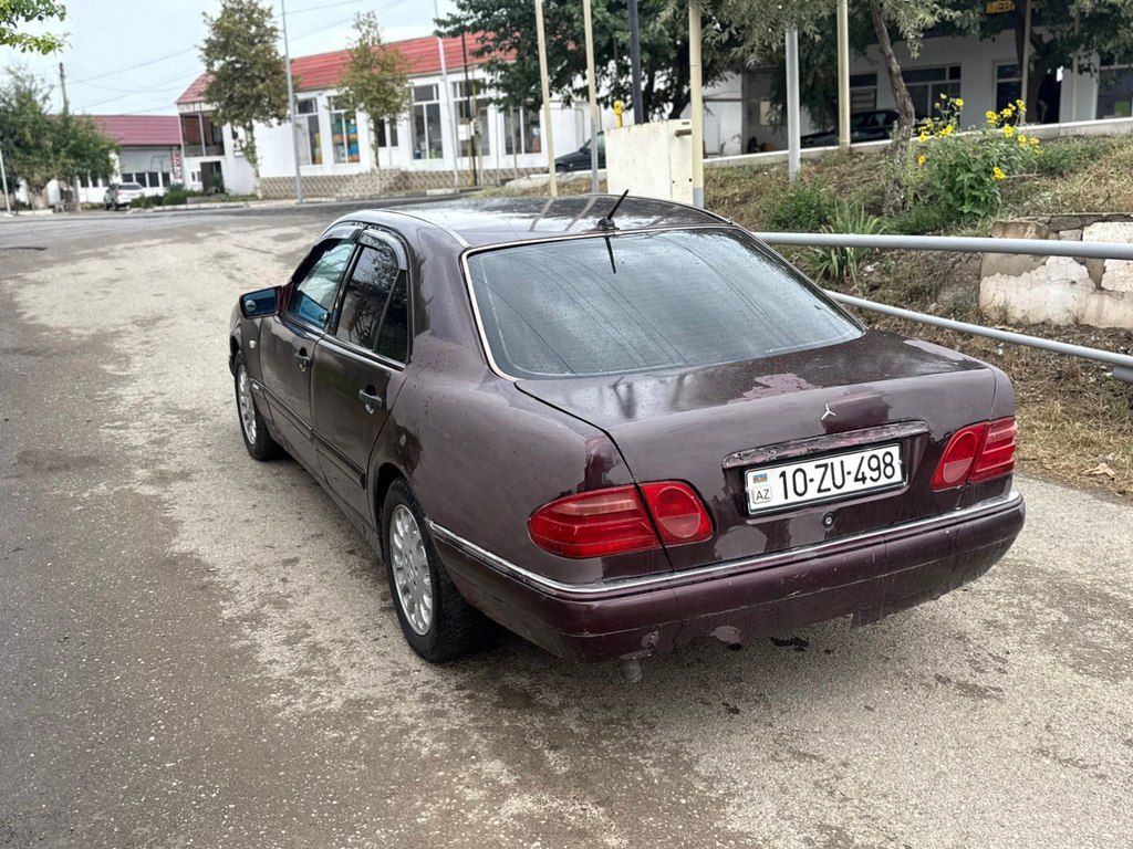 Mercedes E 230, 2.3 L, 1995 il, 485 000 km 10-ZU-498 — Avtomobillər, Qazax (4)