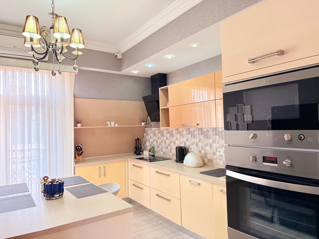 İcarəyə verilir 5 otaqlı yeni tikili 210 m² — Mənzil, Bakı (9)