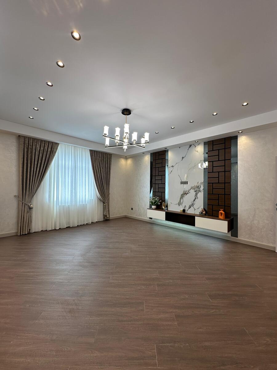 Satılır 3 otaqlı yeni tikili 135 m² — Mənzil, Bakı (2)