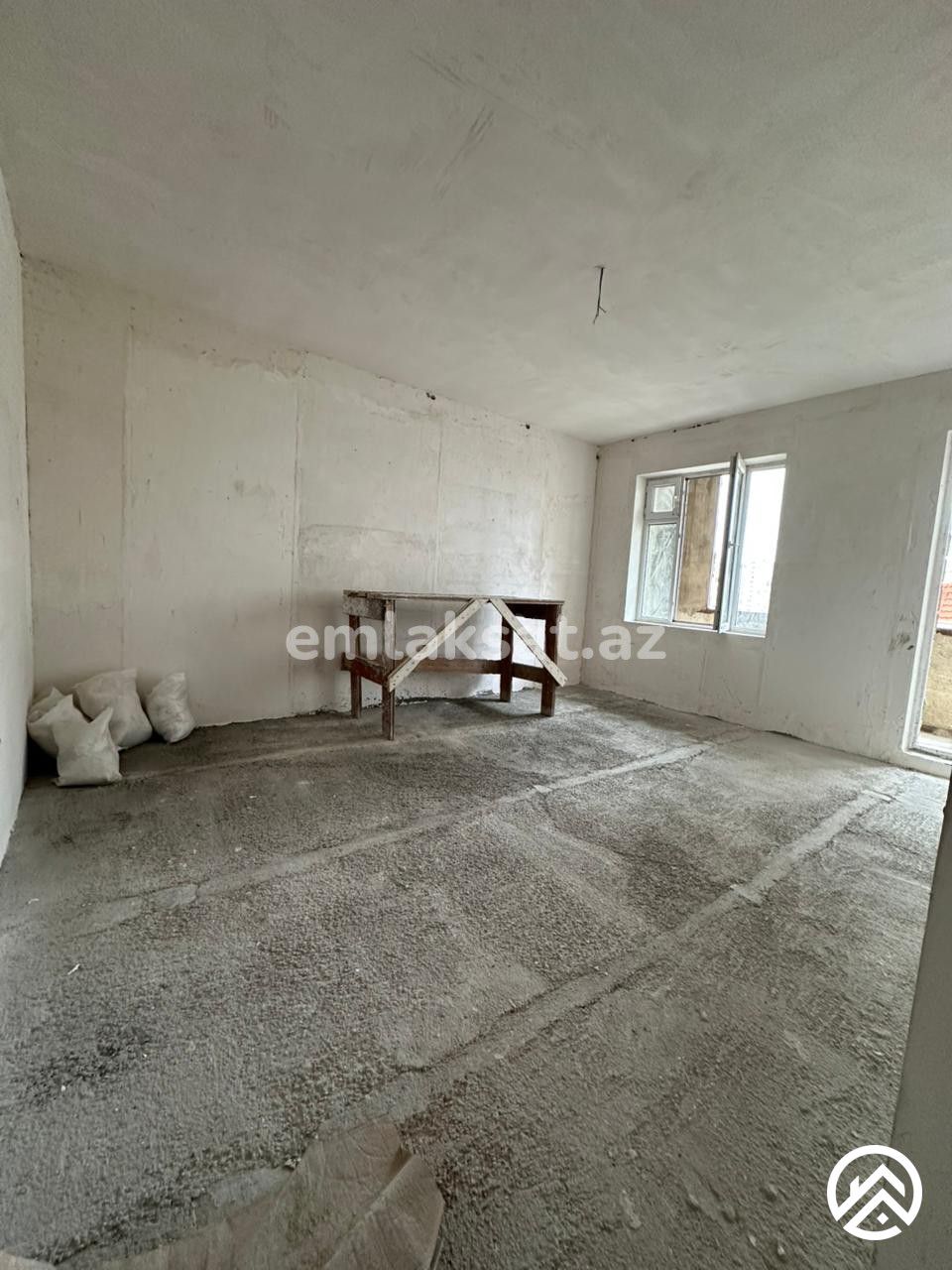 Satılır 4 otaq köhnə tikili 110 m², Xalqlar dostluğu metrosu — Mənzil, Bakı (2)