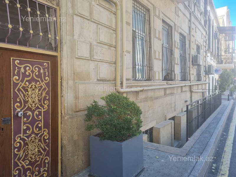Satılır 4 otaqlı Bina evi menzil (Köhnə tikili), 90 m², Nəsimi rayonu — Mənzil, Bakı (2)