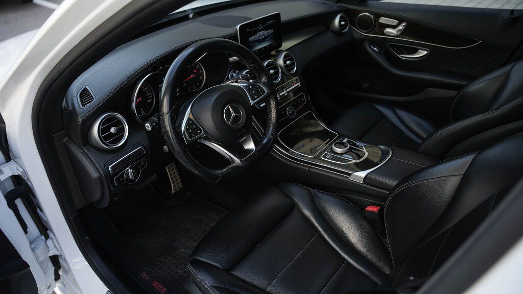 Mercedes C 300, 2.0 L, 2017 il, 119 500 km — Avtomobillər, Bakı (12)
