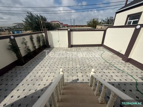 savalanda binalarin yaxinlig — Bakı