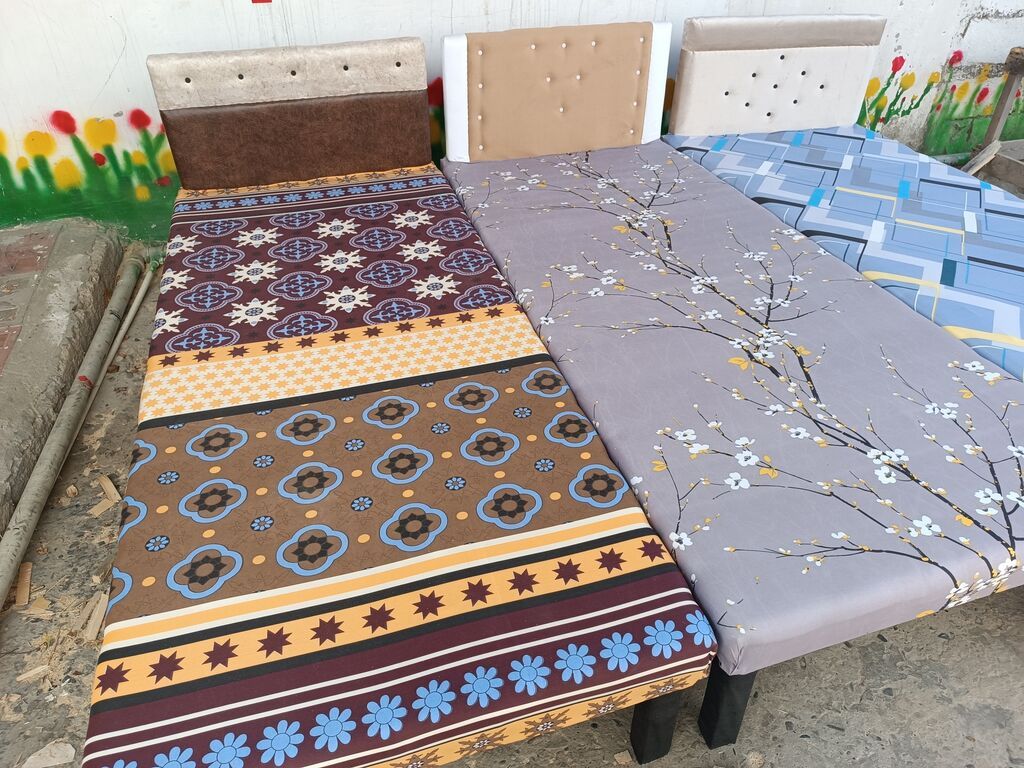 Təknəfərlik Divan Təzə Kravatlar Hazirlari Var Rəng Seçimi — Yataqlar, Bakı (3)