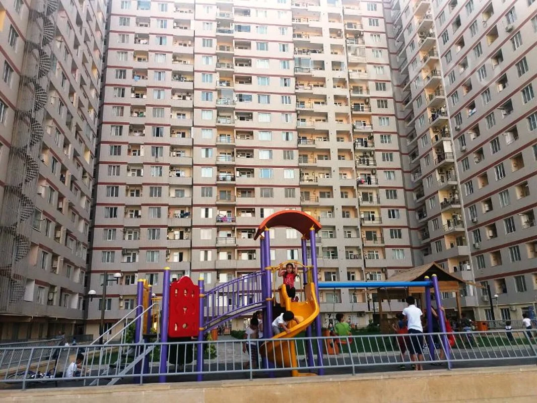 3 otaqlı mənzil, 98 m², Həsən Bəy Zərdabi prospekti — Bakı