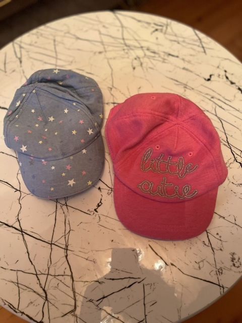 Uşaq beyzbol papaqları (2 ədəd dəst) - Brend: Mothercare (etiketdə — Digah