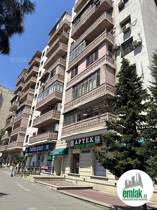 Satılır 4 otaqlı 115 m² köhnə tikili 20 yanvar m