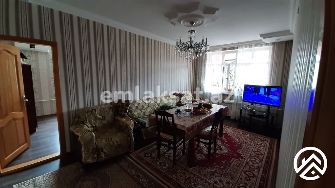 Satılır 5 otaq köhnə tikili 110 m², Bakıxanov — Mənzil, Bakı (2)