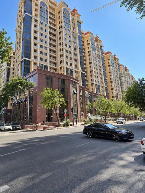 Satılır 3 otaqlı yeni tikili 113 m² — Bakı