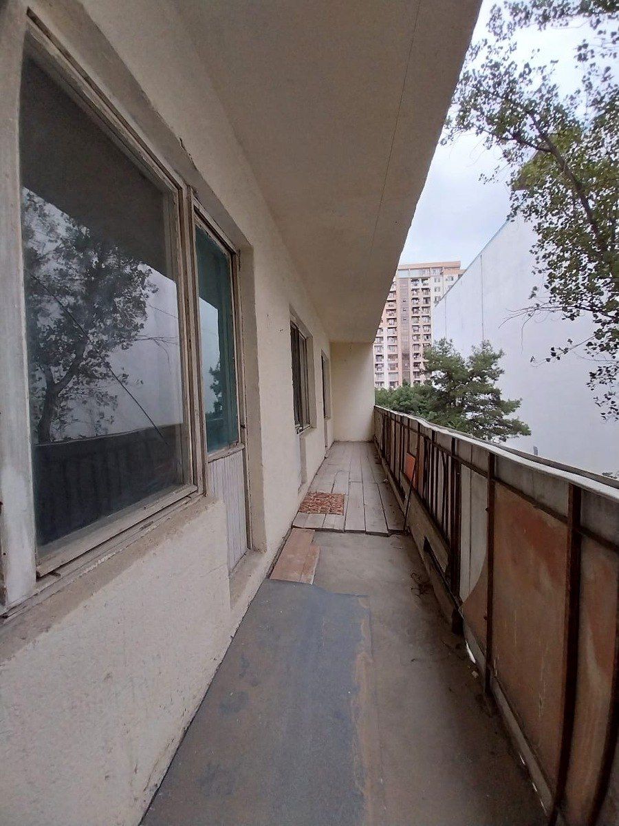 Satılır 5 otaqlı köhnə tikili 135 m² — Mənzil, Bakı (10)