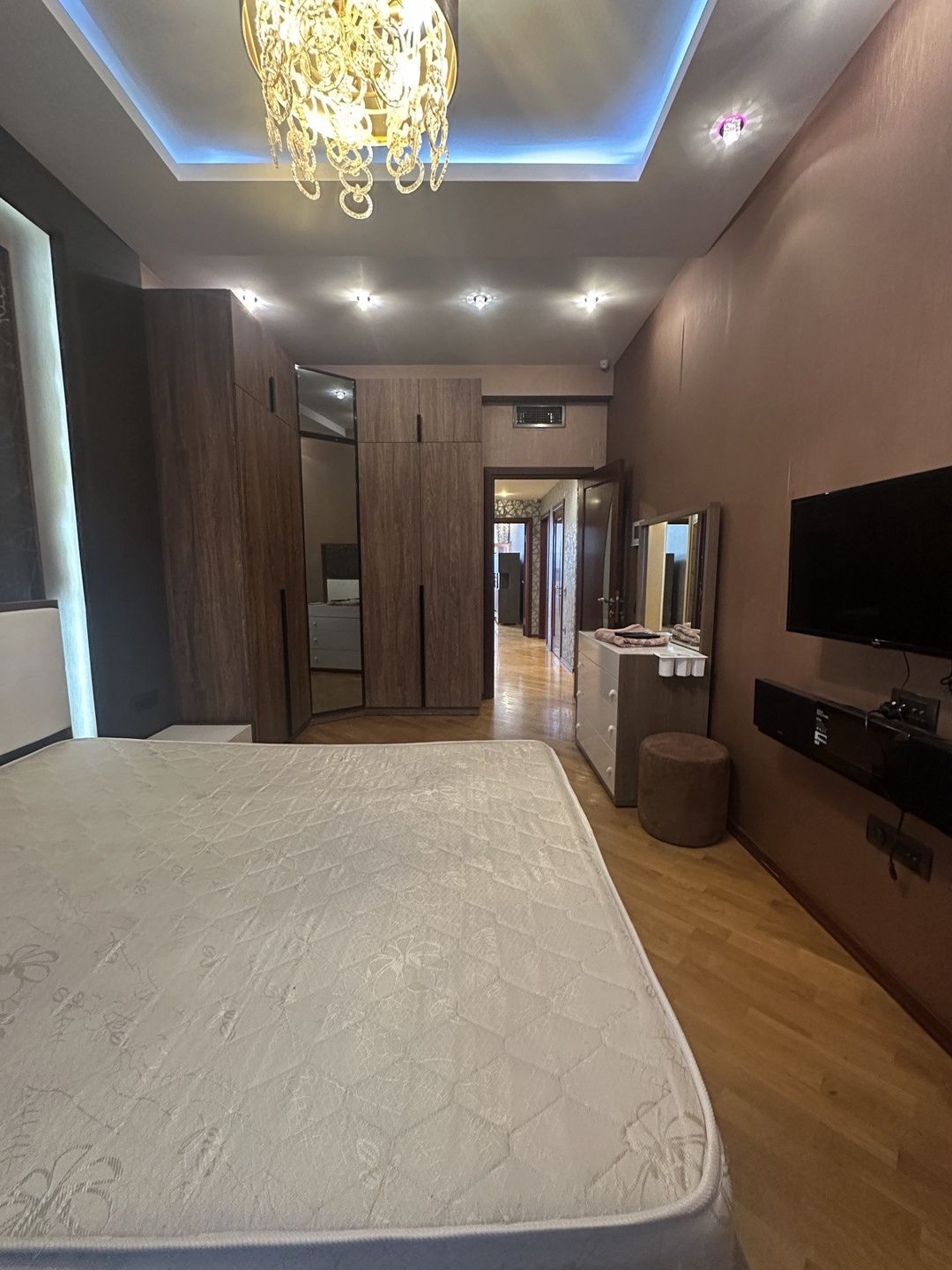 Satılır 3 otaqlı yeni tikili 130 m² — Mənzil, Bakı (9)