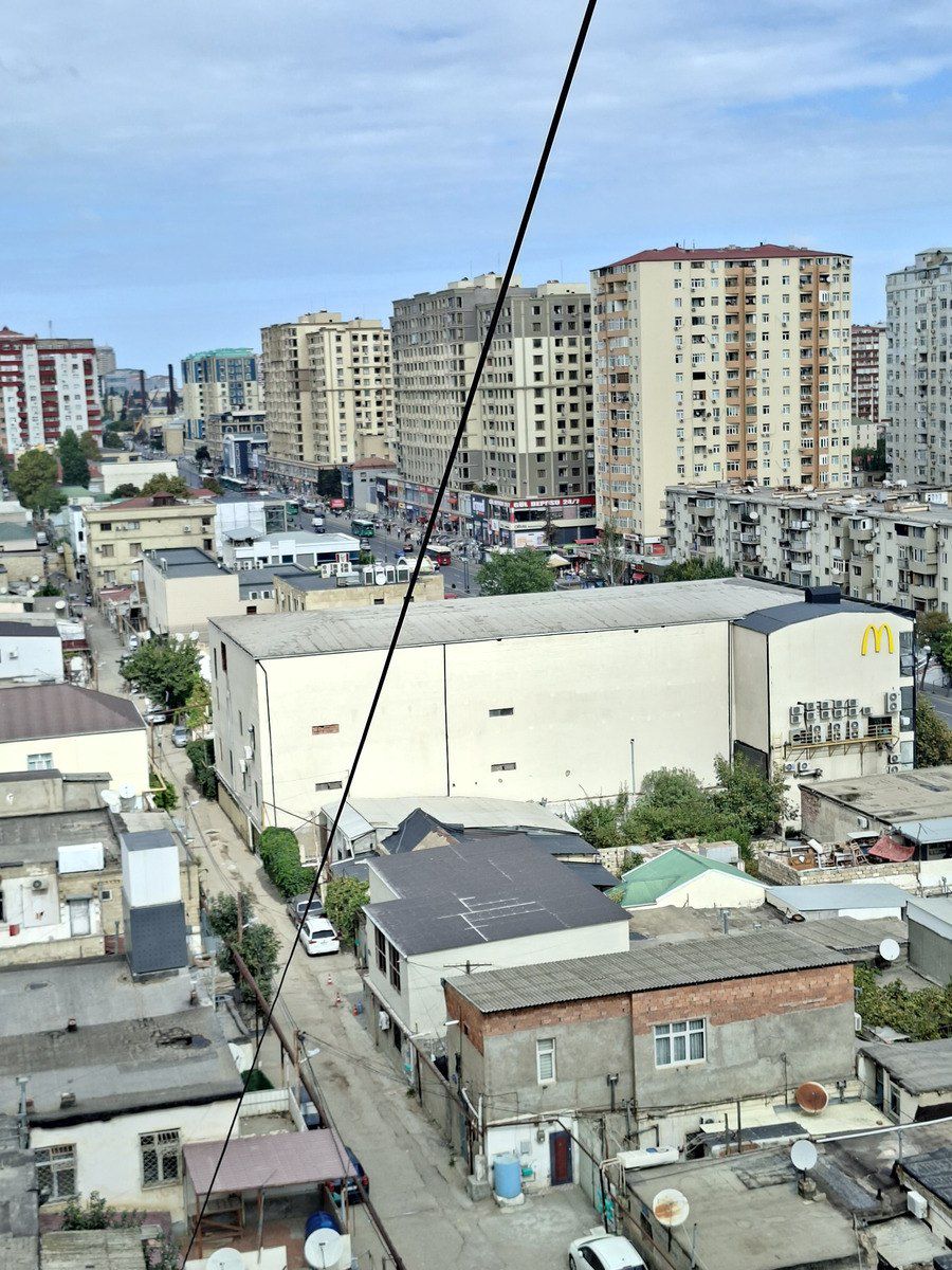 Satılır 2 otaqlı köhnə tikili 65 m² — Mənzil, Bakı (3)